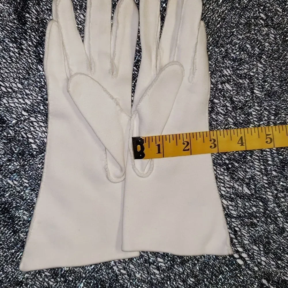 VNTG Ivory Soft Nylon Gloves